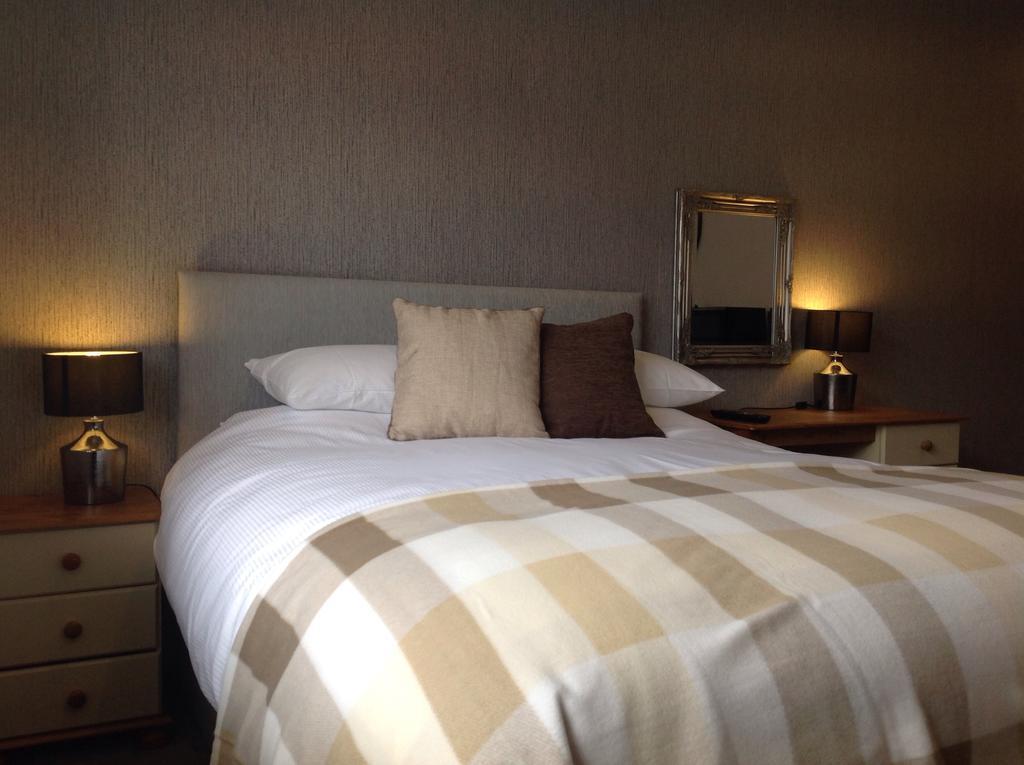 Rooms @ Number Six โอ๊กคัม ภายนอก รูปภาพ
