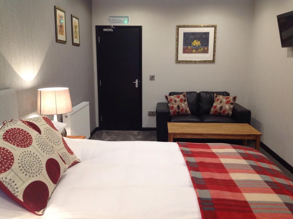 Rooms @ Number Six โอ๊กคัม ภายนอก รูปภาพ