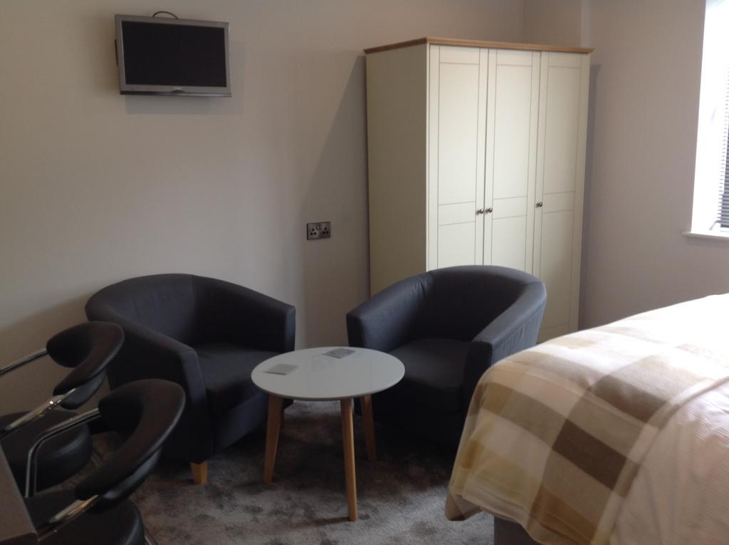 Rooms @ Number Six โอ๊กคัม ภายนอก รูปภาพ