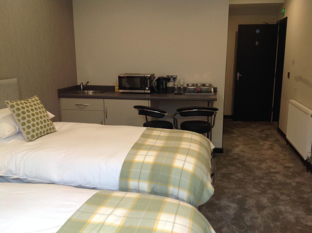 Rooms @ Number Six โอ๊กคัม ภายนอก รูปภาพ