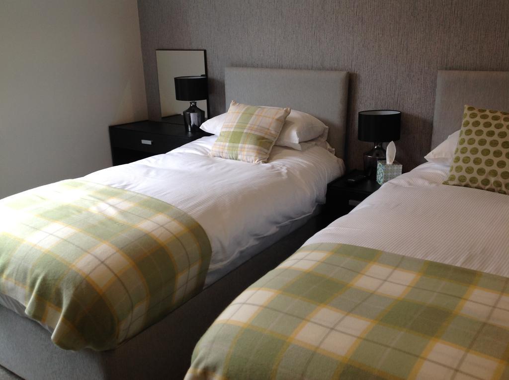Rooms @ Number Six โอ๊กคัม ภายนอก รูปภาพ