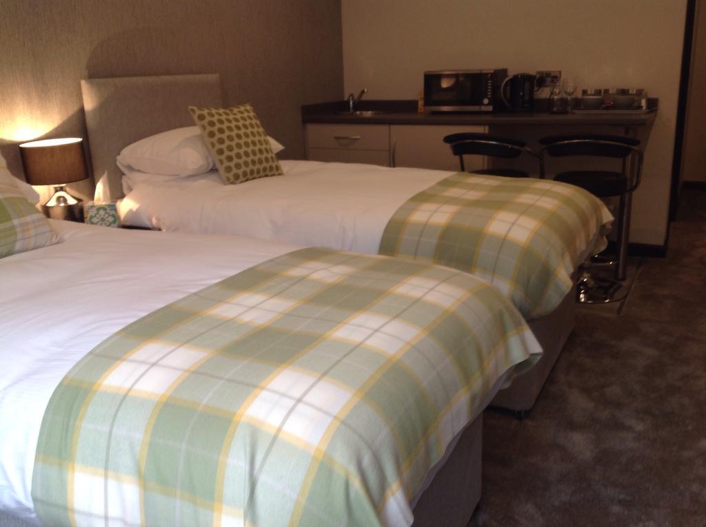 Rooms @ Number Six โอ๊กคัม ภายนอก รูปภาพ